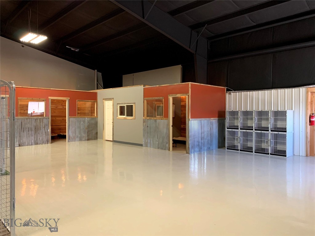 1 Caledonia, Livingston MT 59047
