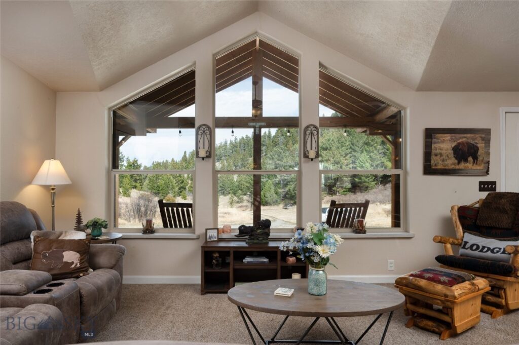 1 Seven Point Road, Livingston MT 59047