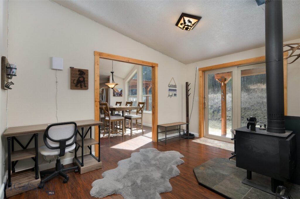 1 Seven Point Road, Livingston MT 59047