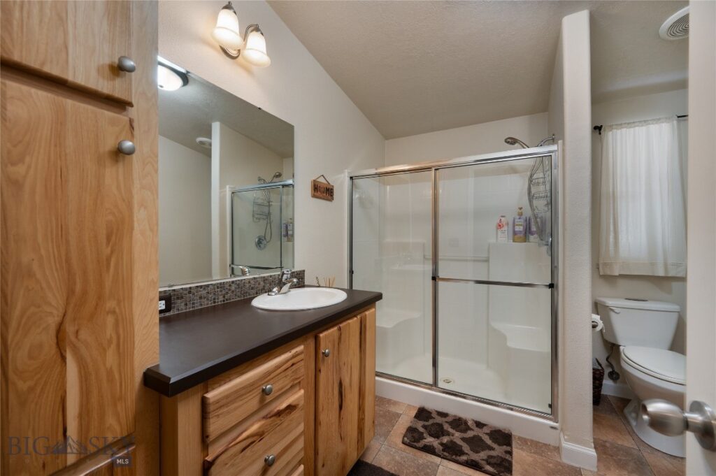 1 Seven Point Road, Livingston MT 59047