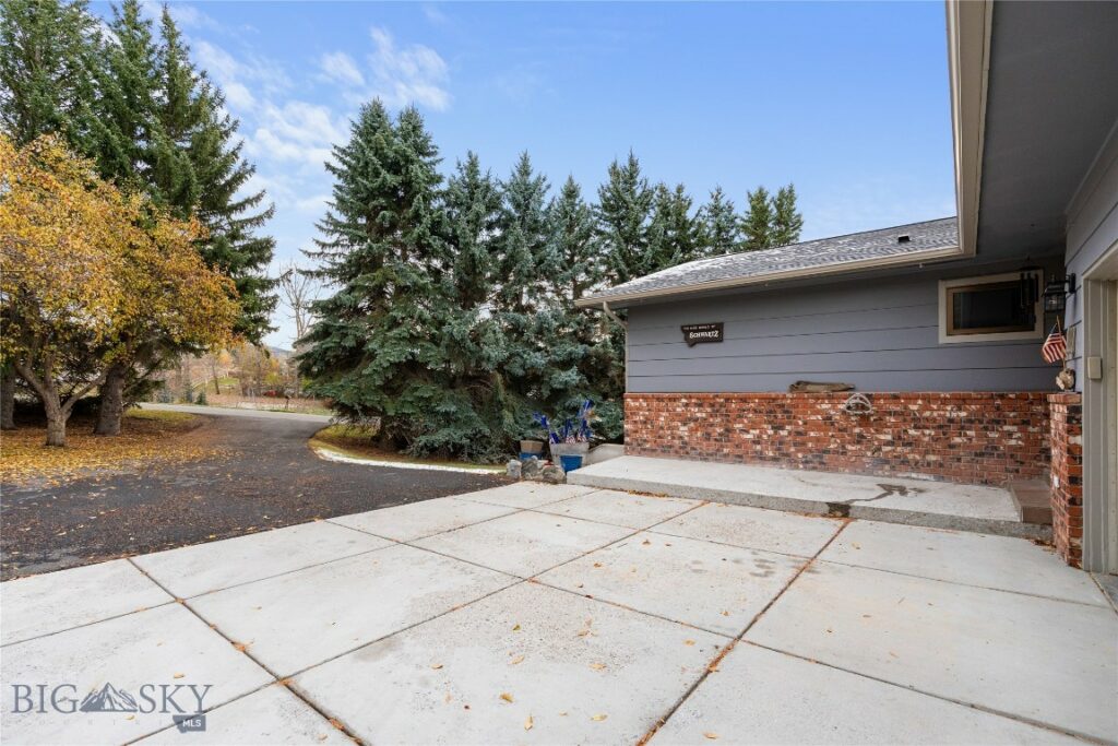 1 Hitching Post Road, Bozeman MT 59715