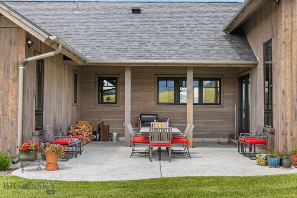 10 Brown Pony Trail, Livingston MT 59047