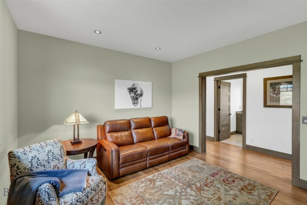 10 Brown Pony Trail, Livingston MT 59047