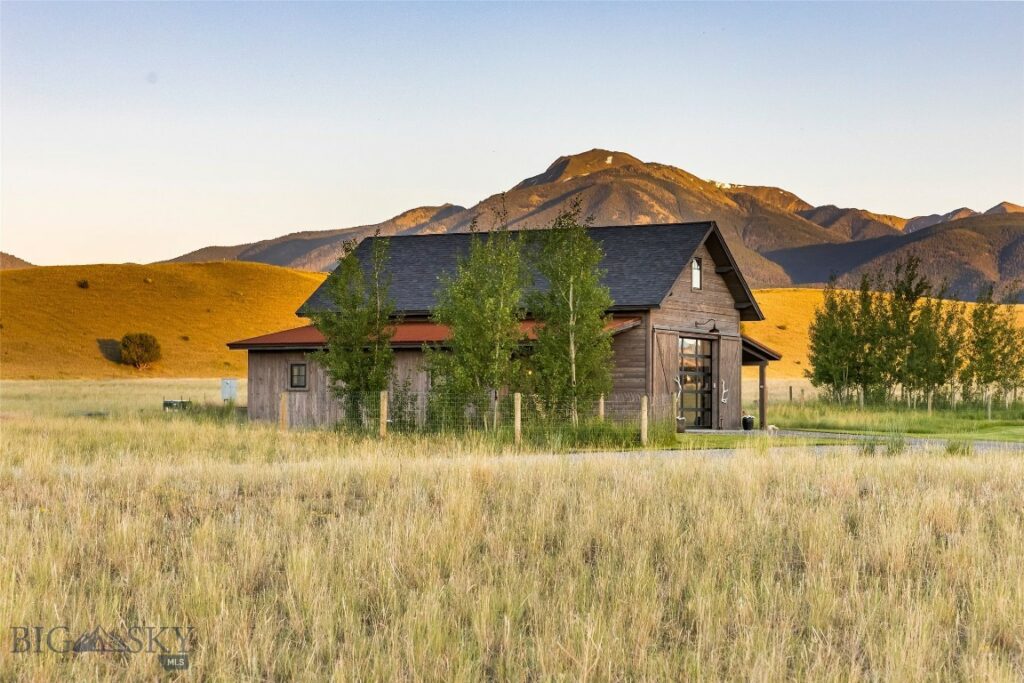 10 Brown Pony Trail, Livingston MT 59047