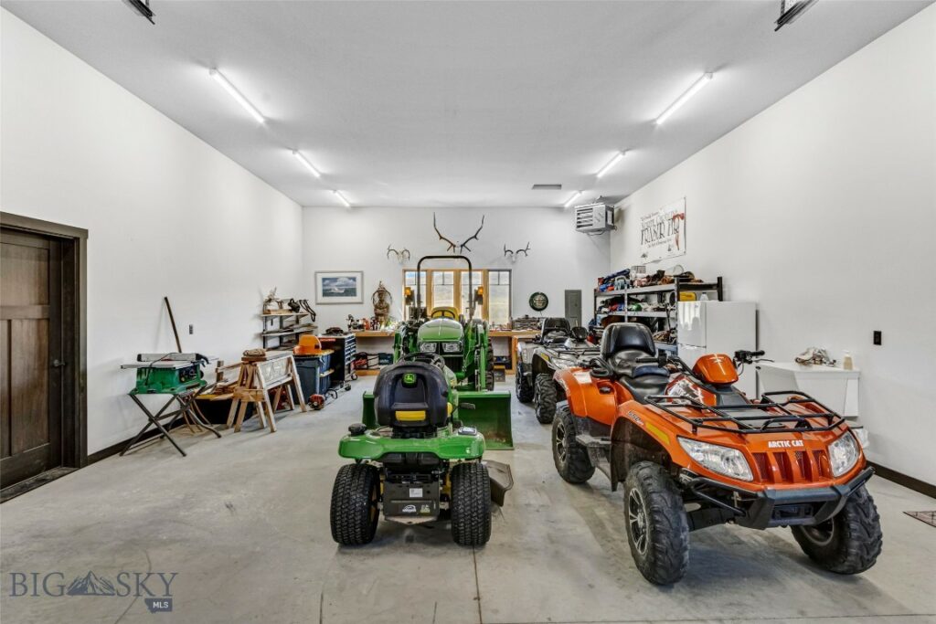 10 Brown Pony Trail, Livingston MT 59047