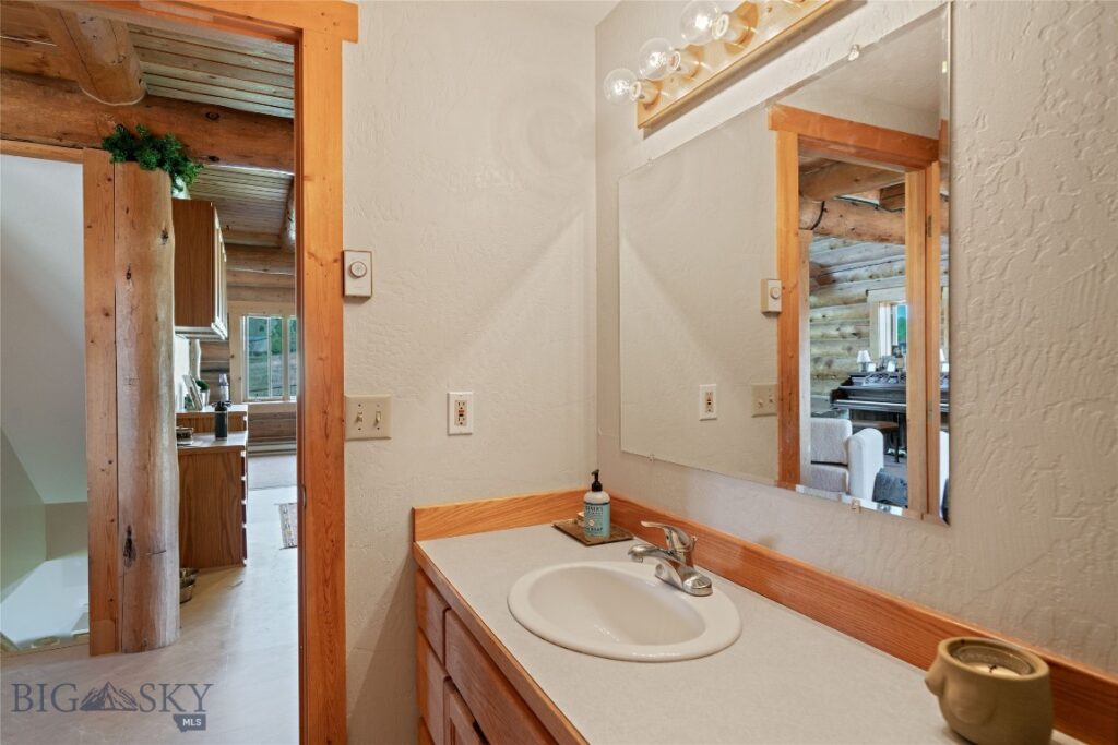 10 Rocky Hollow Trail, Livingston MT 59047