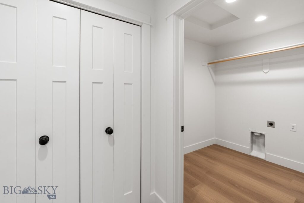 100 Bow Perch Lane, Bozeman MT 59718