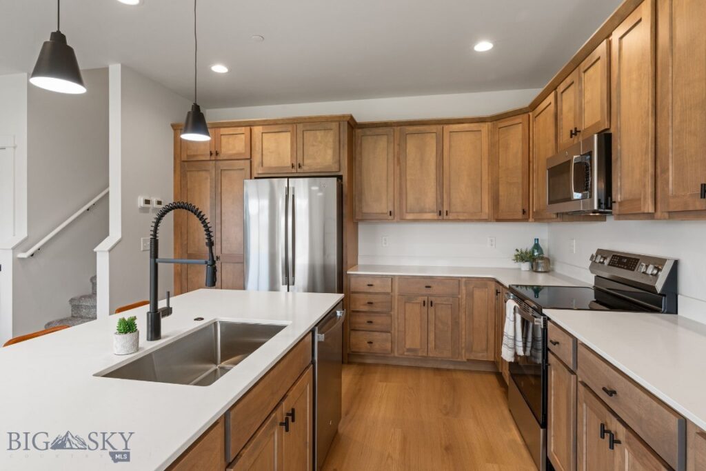 100 Bow Perch Lane, Bozeman MT 59718