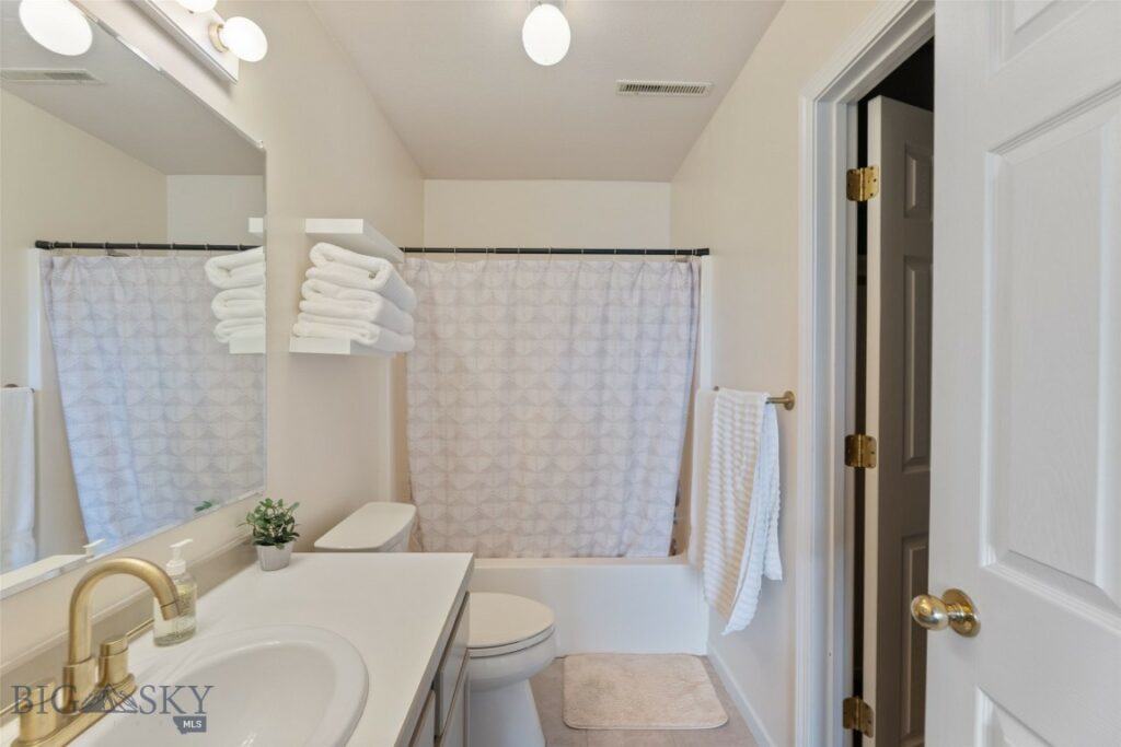1002 E Northern Pacific Avenue, Belgrade MT 59714