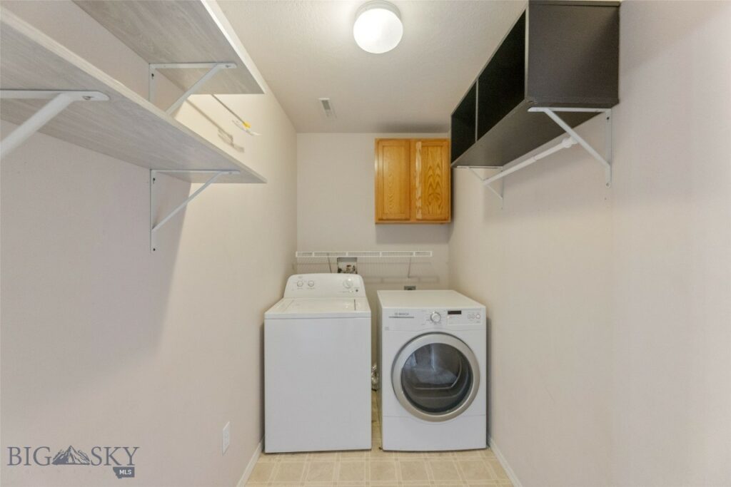 1002 E Northern Pacific Avenue, Belgrade MT 59714