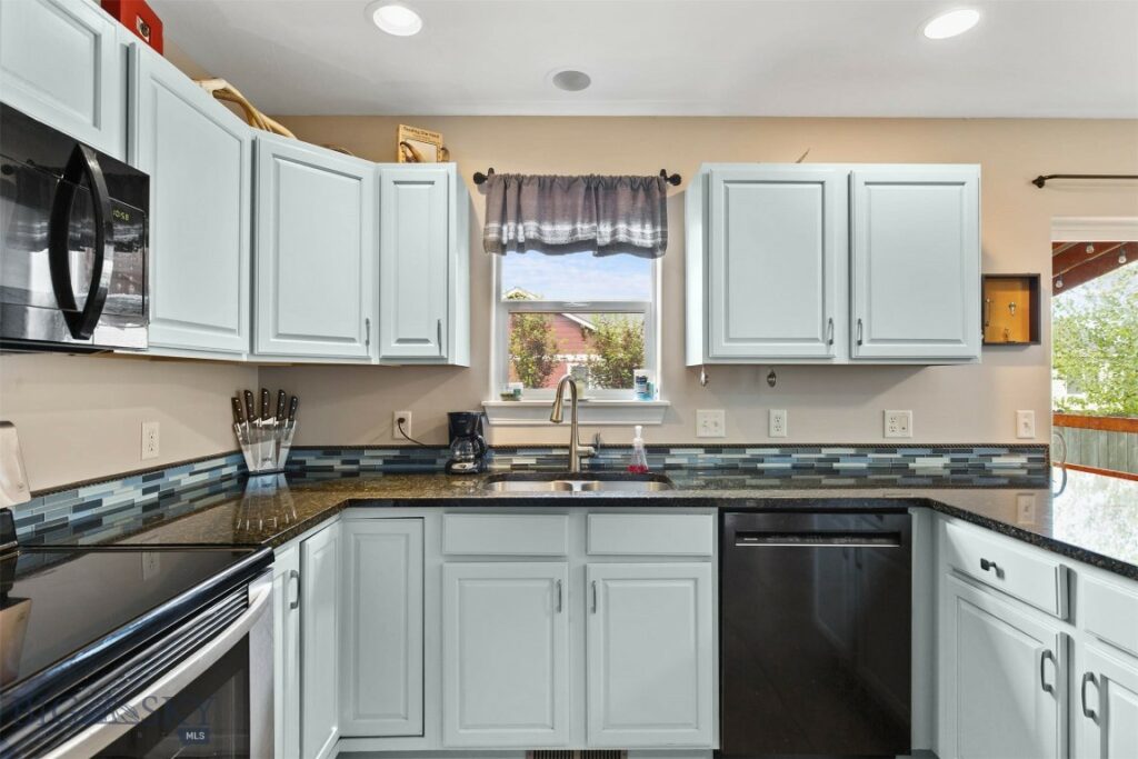 1003 Wyoming, Belgrade MT 59714