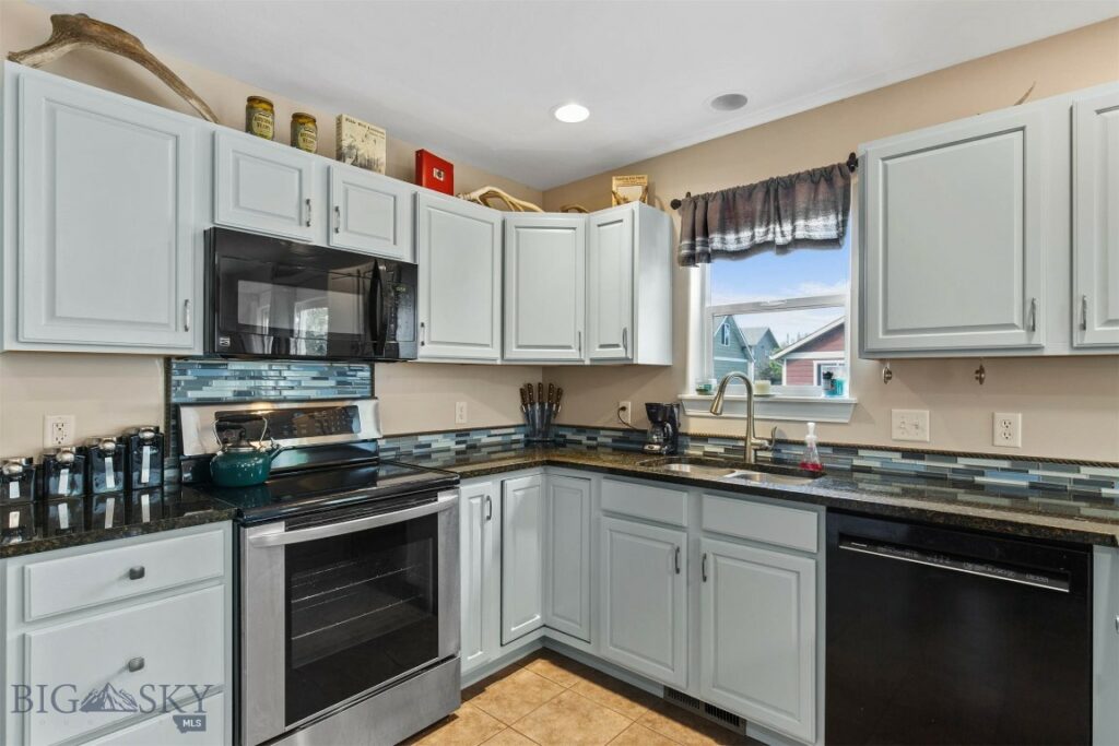 1003 Wyoming, Belgrade MT 59714