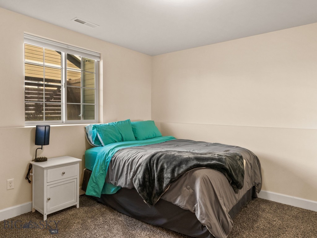 1004 Falcon Boulevard, Belgrade MT 59714