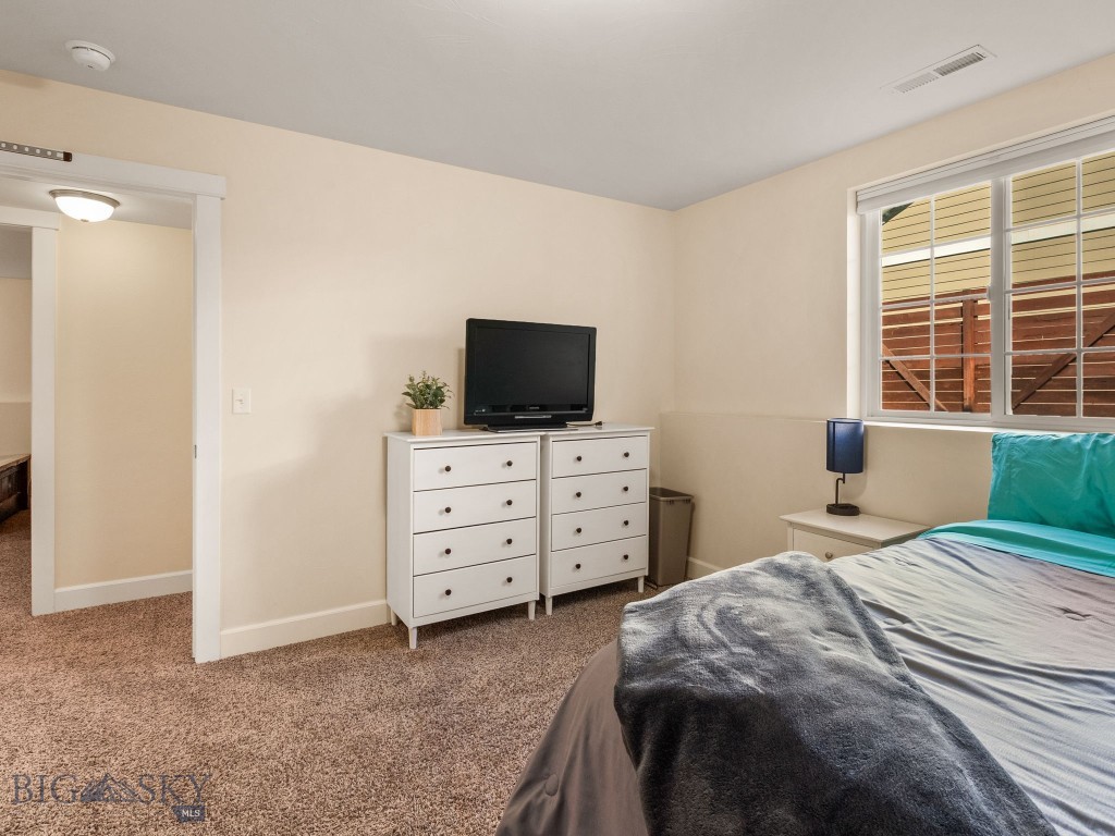 1004 Falcon Boulevard, Belgrade MT 59714