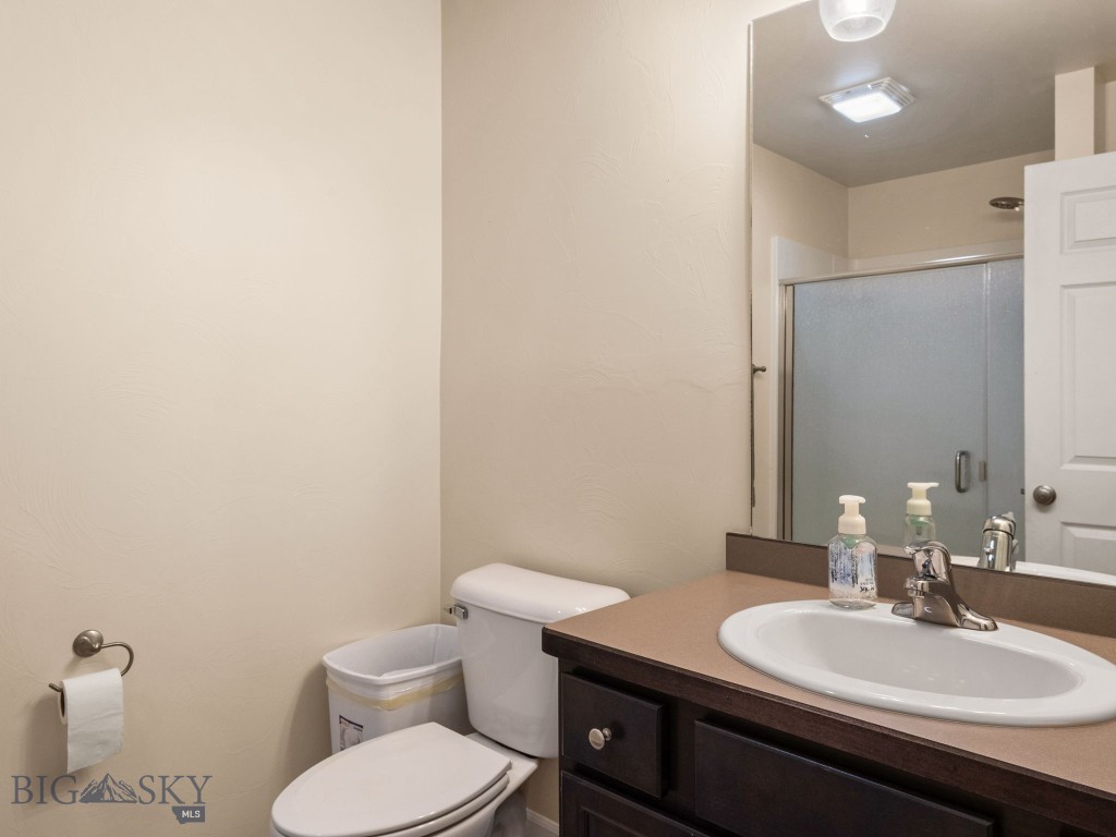 1004 Falcon Boulevard, Belgrade MT 59714
