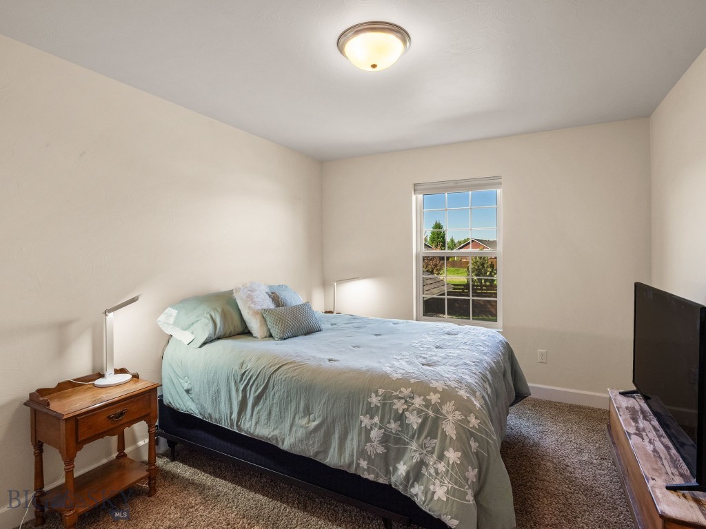 1004 Falcon Boulevard, Belgrade MT 59714