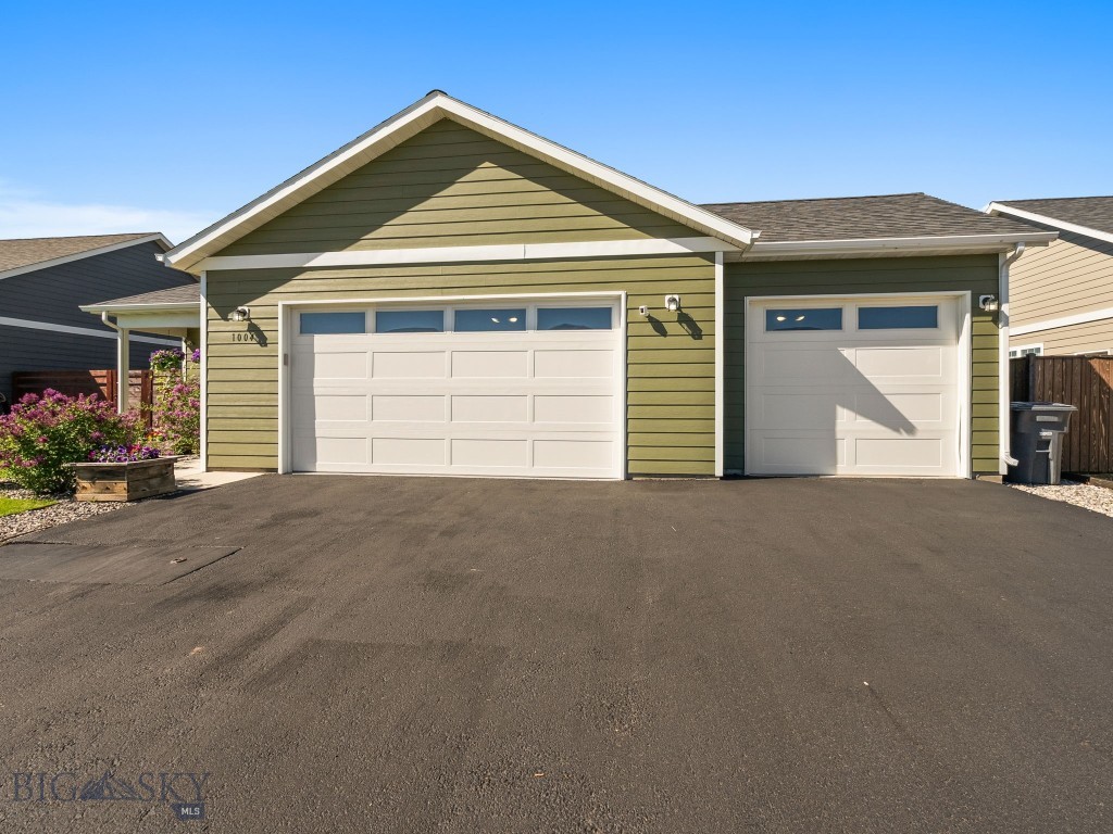 1004 Falcon Boulevard, Belgrade MT 59714