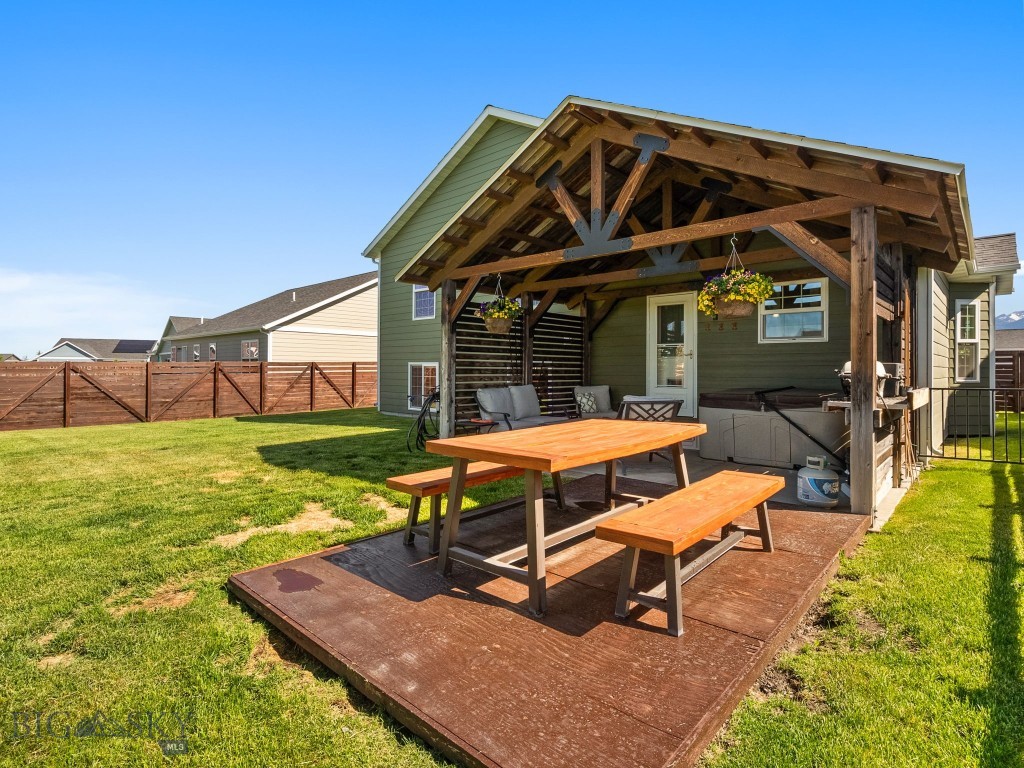 1004 Falcon Boulevard, Belgrade MT 59714