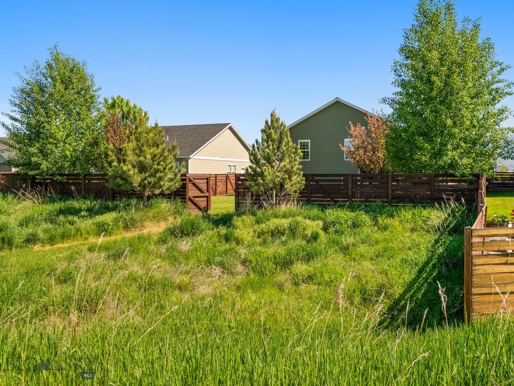 1004 Falcon Boulevard, Belgrade MT 59714