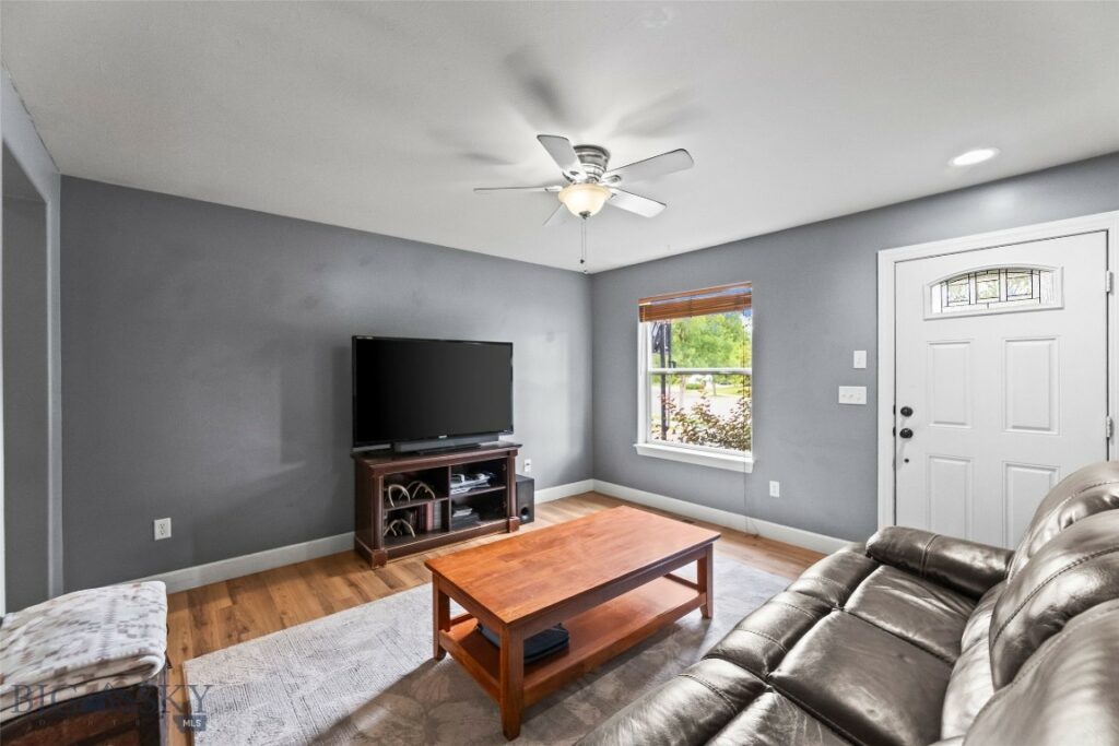 1005 Wyoming Street, Belgrade MT 59714