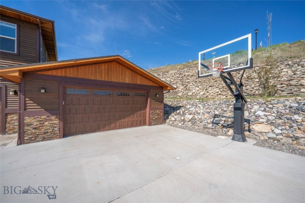 1006 Eagle Court, Livingston MT 59047
