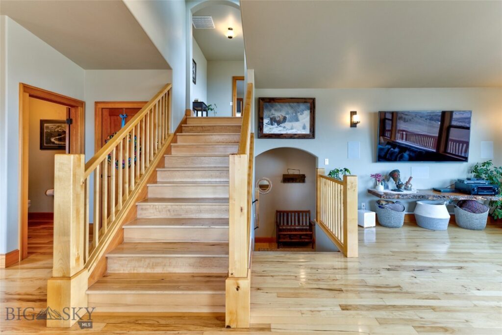 1006 Eagle Court, Livingston MT 59047
