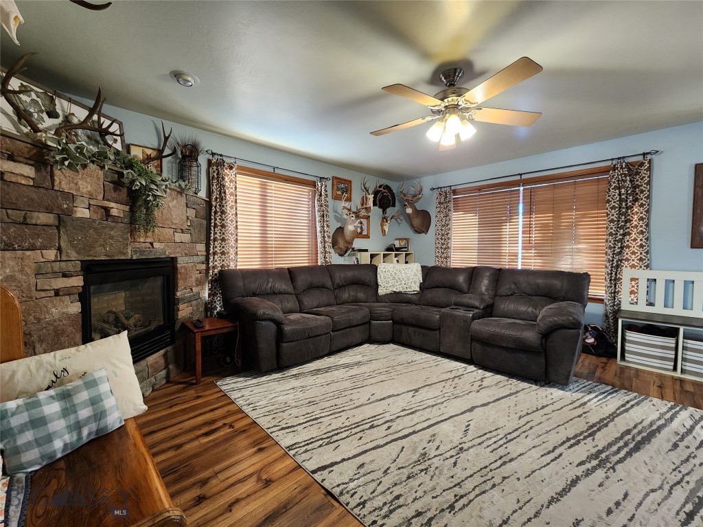 1006 Idaho St, Belgrade MT 59714