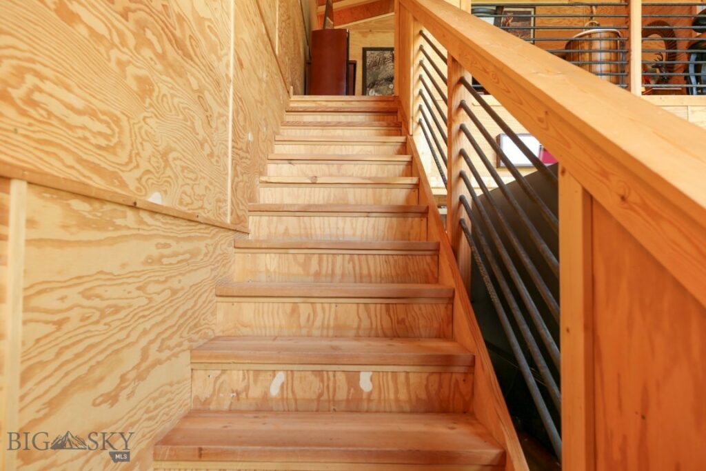 1007 E Geyser, Livingston MT 59047