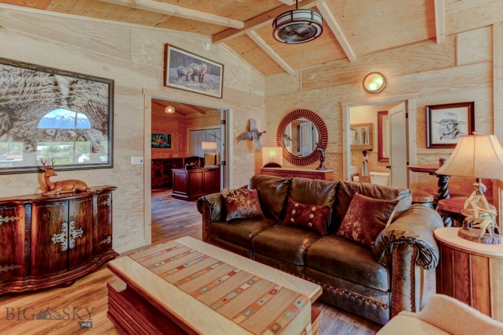 1007 E Geyser, Livingston MT 59047