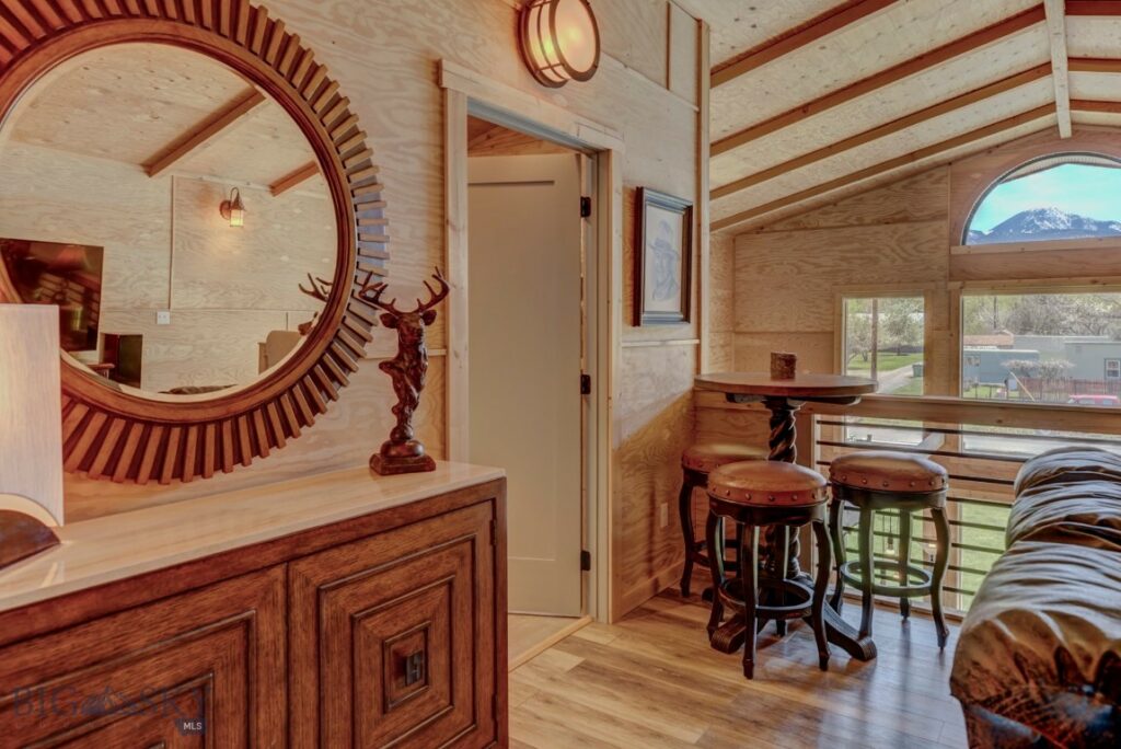 1007 E Geyser, Livingston MT 59047