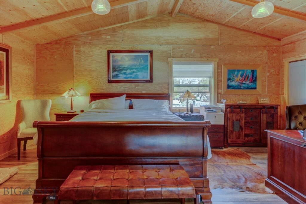 1007 E Geyser, Livingston MT 59047