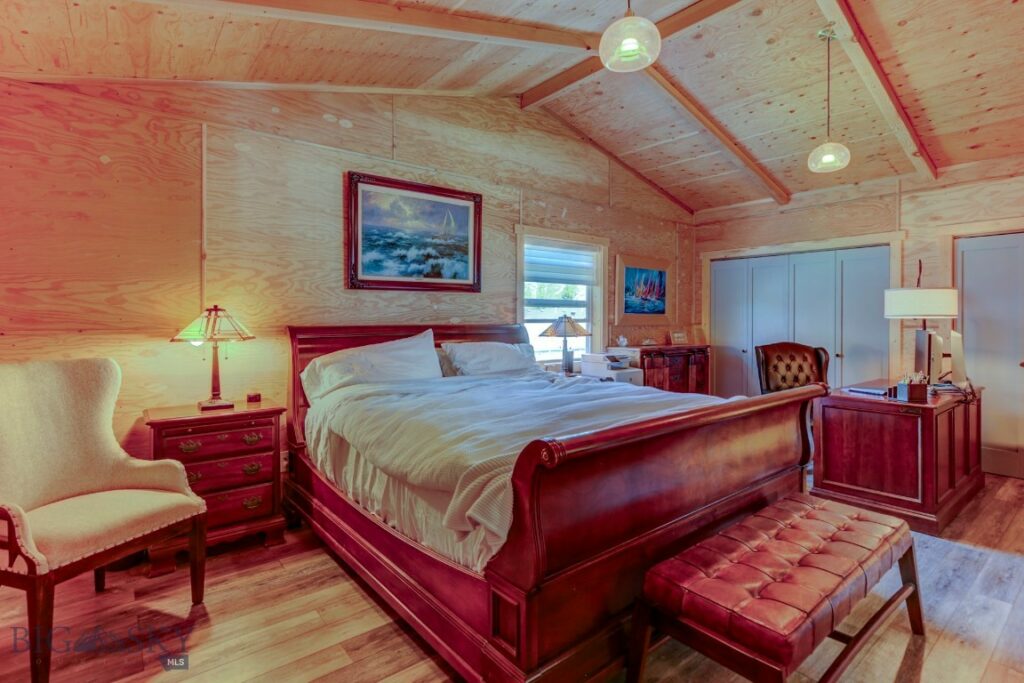 1007 E Geyser, Livingston MT 59047