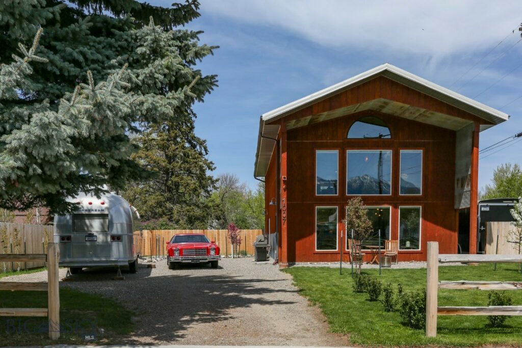 1007 E Geyser, Livingston MT 59047