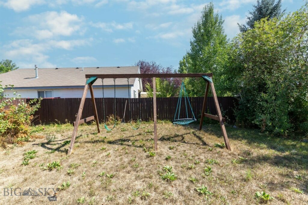 1008 Paisley Drive, Belgrade MT 59714