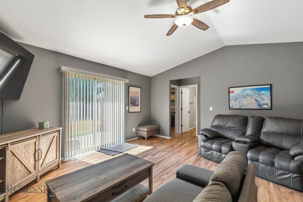 1008 Paisley Drive, Belgrade MT 59714