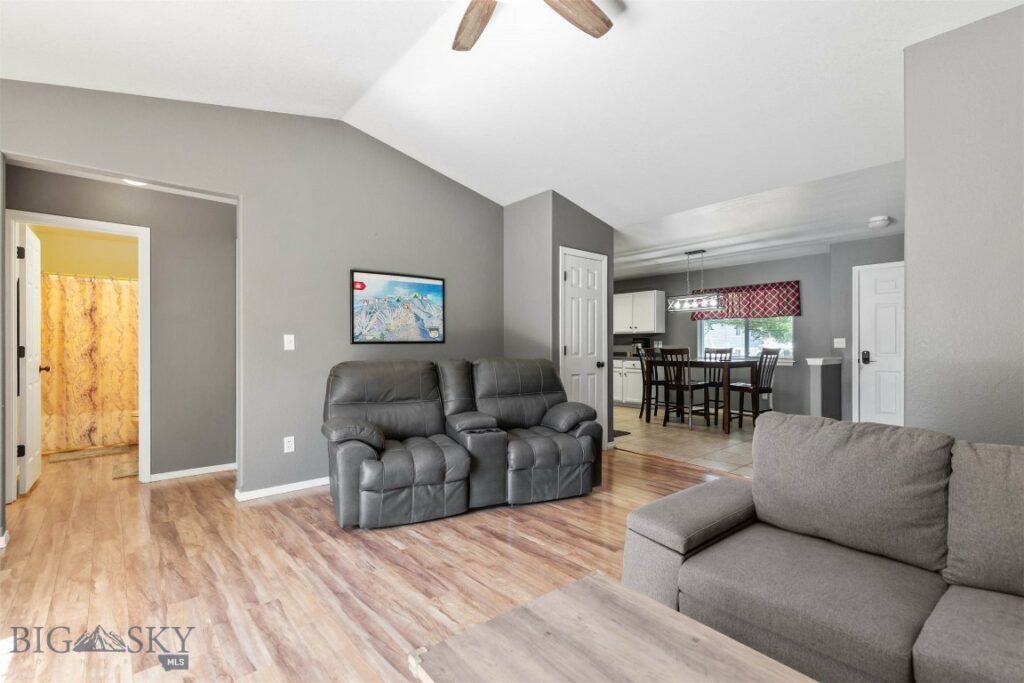 1008 Paisley Drive, Belgrade MT 59714