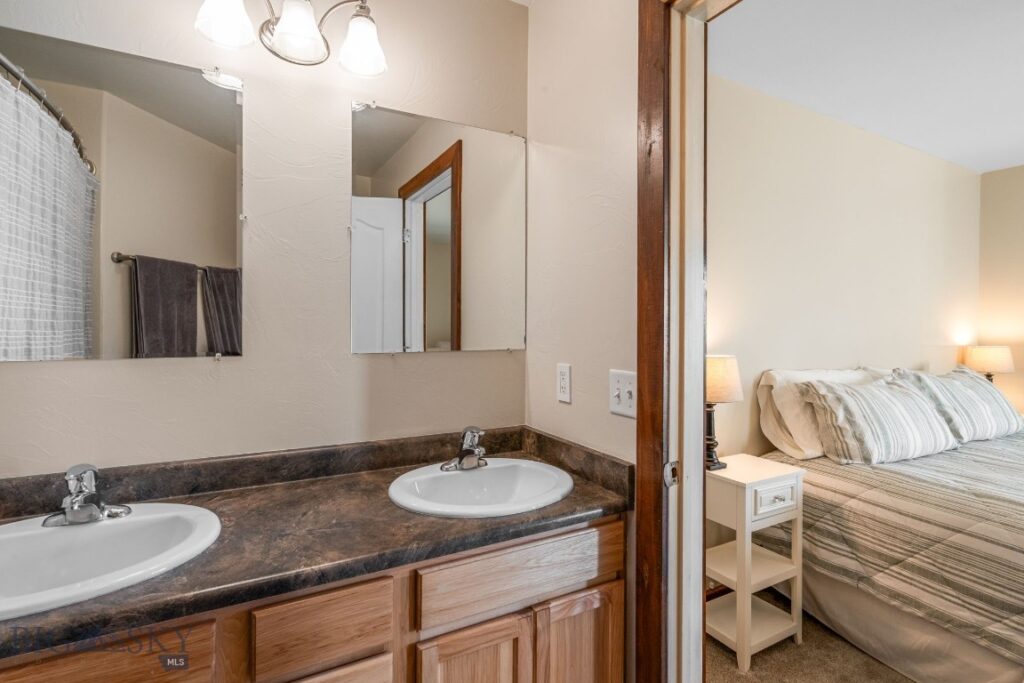 1008 Cruiser Lane, Belgrade MT 59714