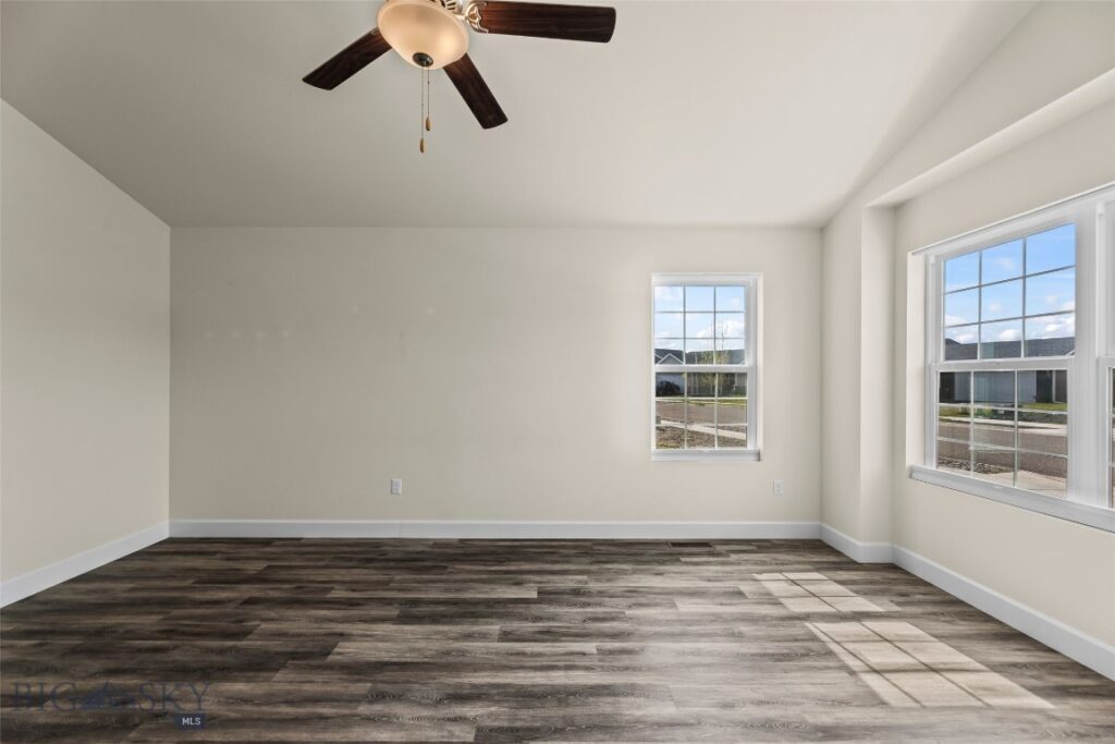 1009 Falcon Ridge Boulevard, Belgrade MT 59714