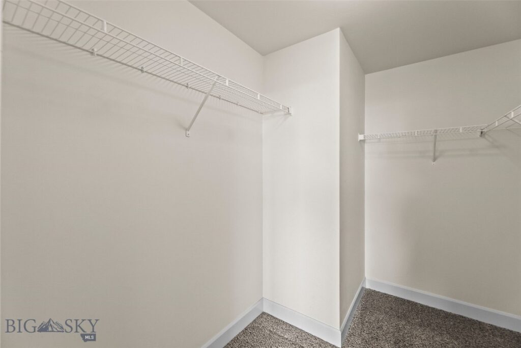 1009 Falcon Ridge Boulevard, Belgrade MT 59714