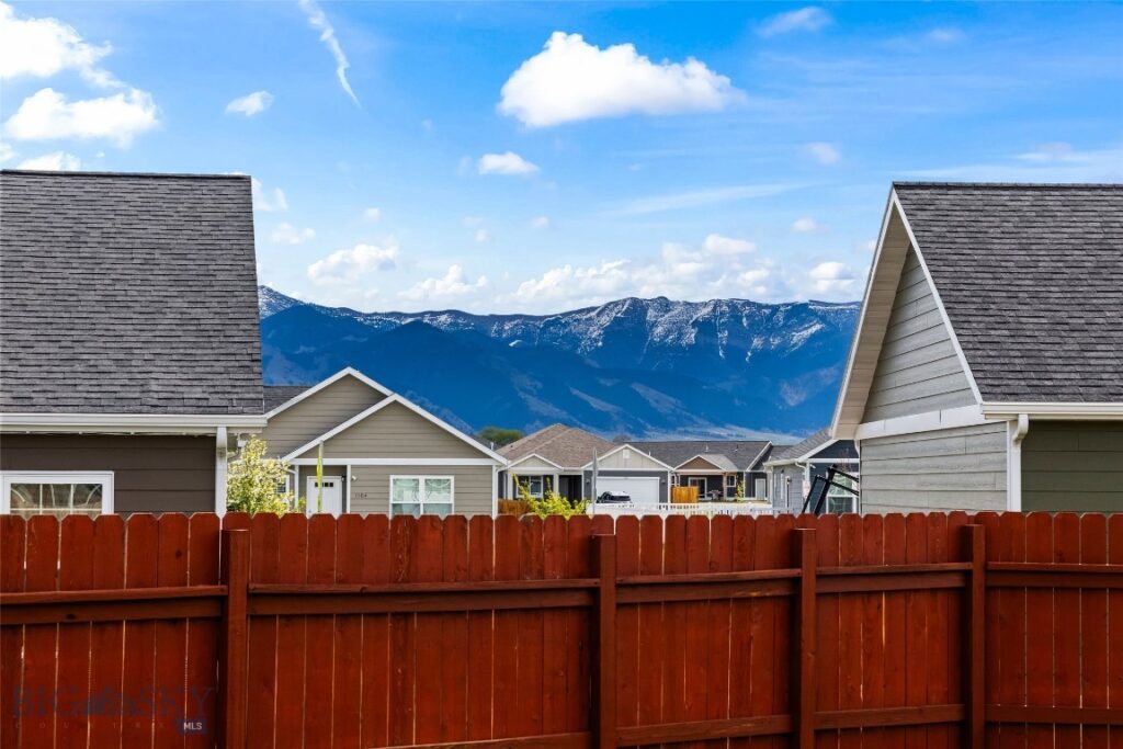 1009 Falcon Ridge Boulevard, Belgrade MT 59714