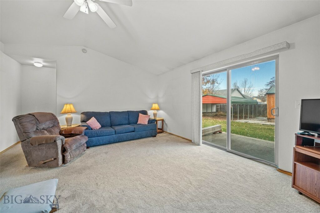 1009 Paisley Drive, Belgrade MT 59714