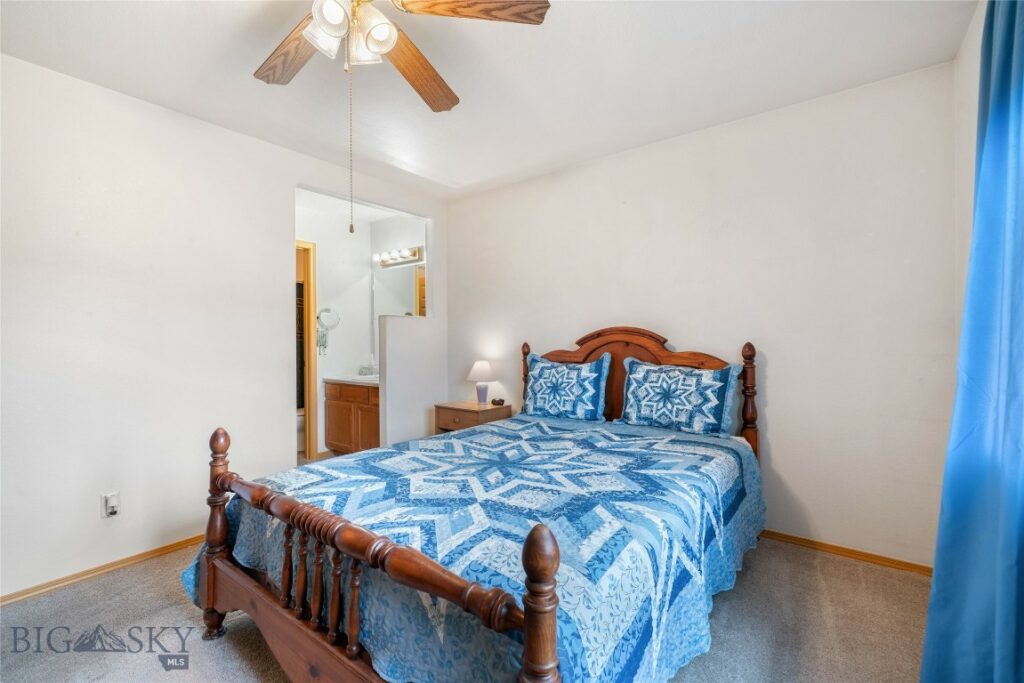 1009 Paisley Drive, Belgrade MT 59714