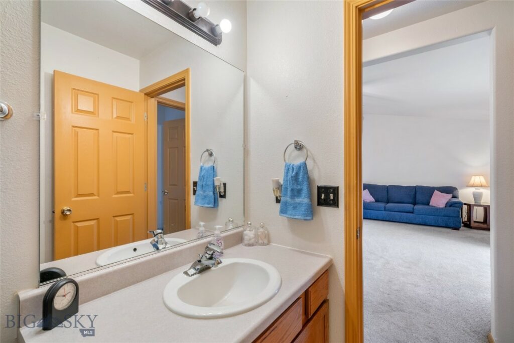 1009 Paisley Drive, Belgrade MT 59714