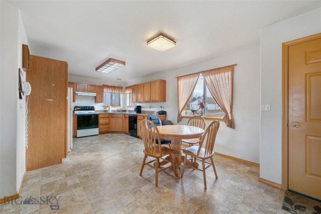 1009 Paisley Drive, Belgrade MT 59714