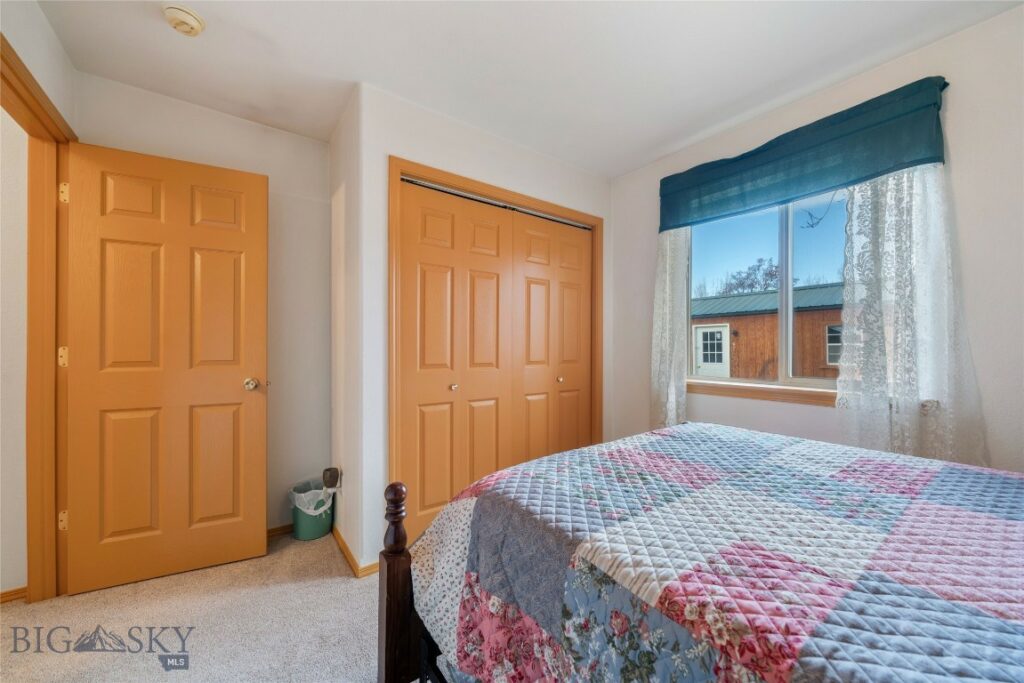 1009 Paisley Drive, Belgrade MT 59714