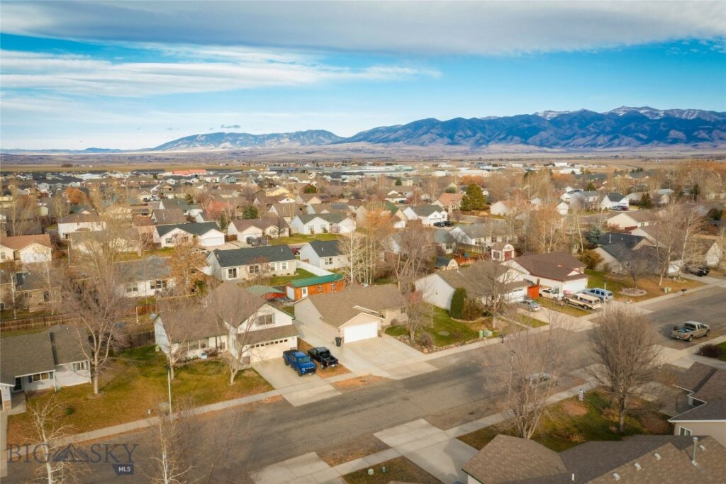 1009 Paisley Drive, Belgrade MT 59714