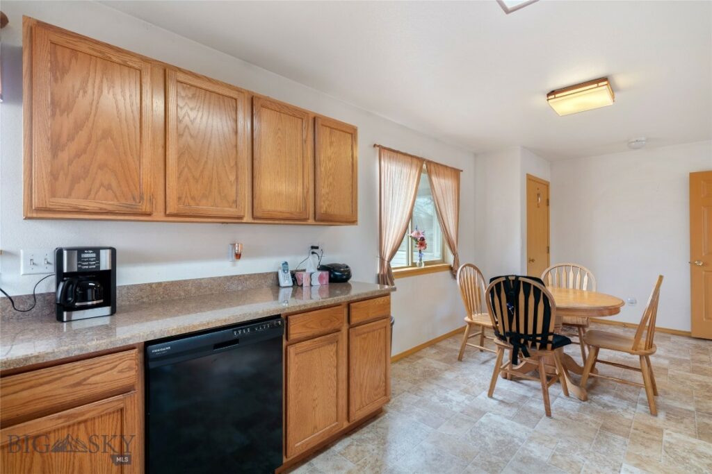 1009 Paisley Drive, Belgrade MT 59714