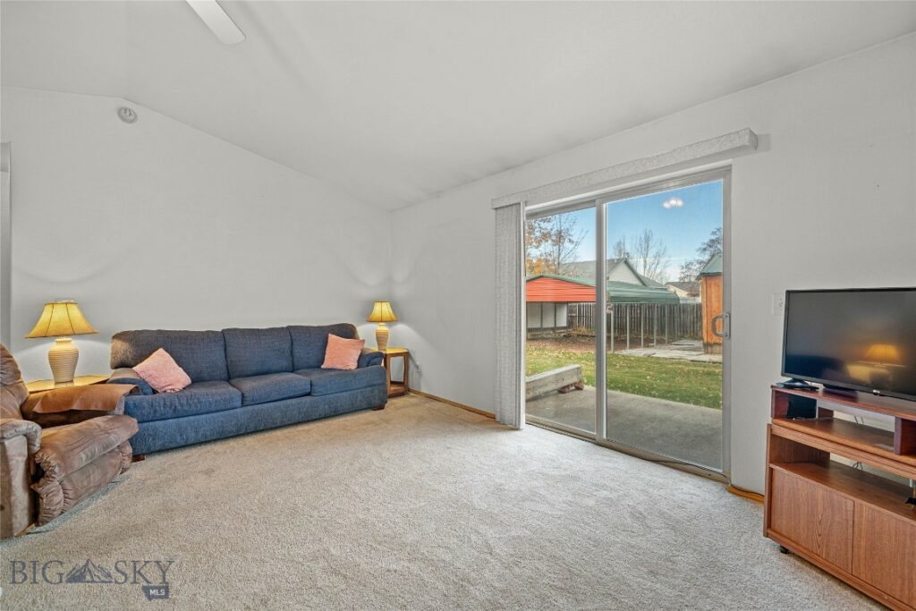 1009 Paisley Drive, Belgrade MT 59714