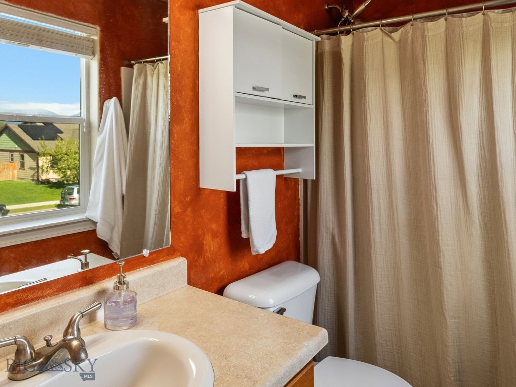 1009 Wyoming Street, Belgrade MT 59714