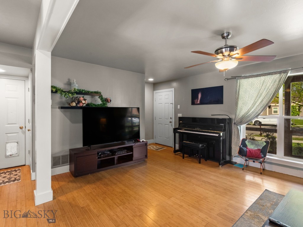1009 Wyoming Street, Belgrade MT 59714